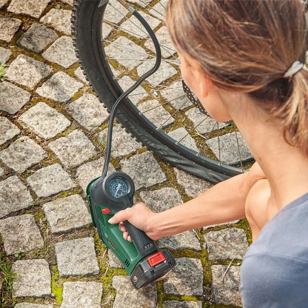 BOMBA UNIVERSAL BOSCH 18V INFLADOR ELÉTRICO